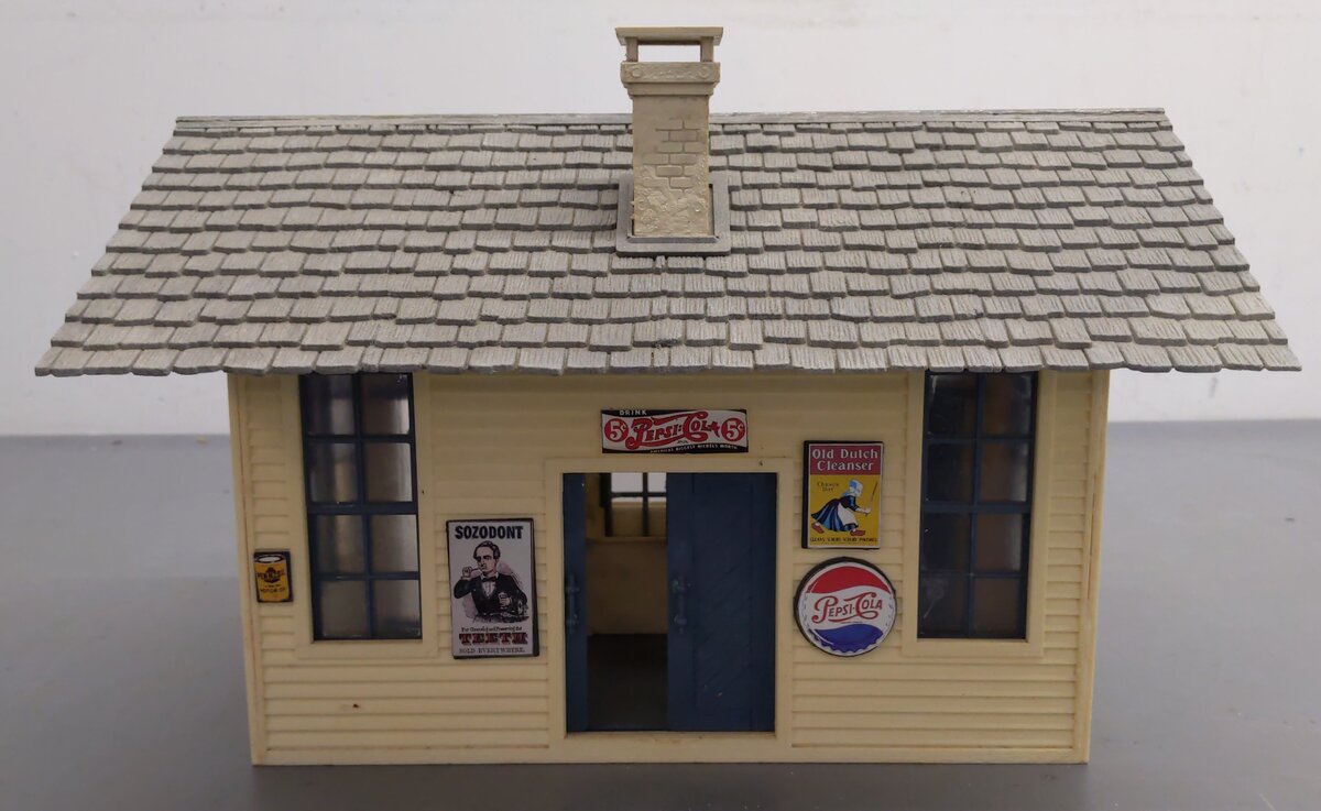 Model Power 1603 G Garden City Station-Assembled VG
