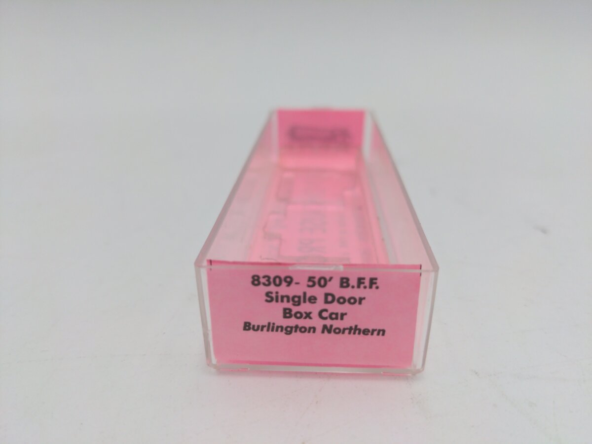 Roundhouse 8309 N Scale 50' BFF Box Car #219340 EX/Box