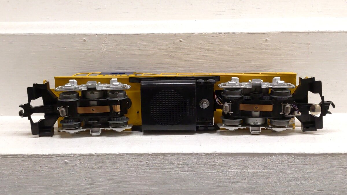 Lionel 6-28857 Alaska GP-7 Powered Diesel Locomotive #1804 EX