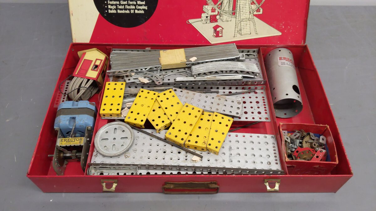 Gilbert 8 1/2 Vintage Erector All Electric Ferris Wheel Kit/Box