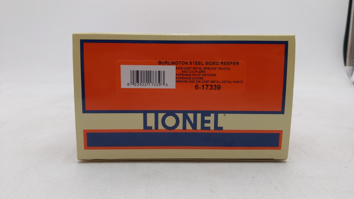 Lionel 6-17339 O Gauge Burlington Steel Sided Refrigerator Car #74825 EX/Box