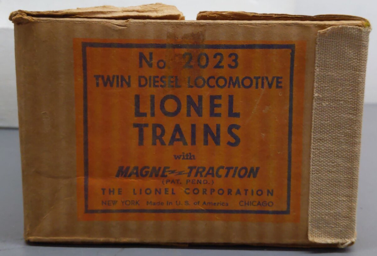 Lionel 2023 Vintage O Union Pacific Alco AA Diesel Locomotive Set VG/Box
