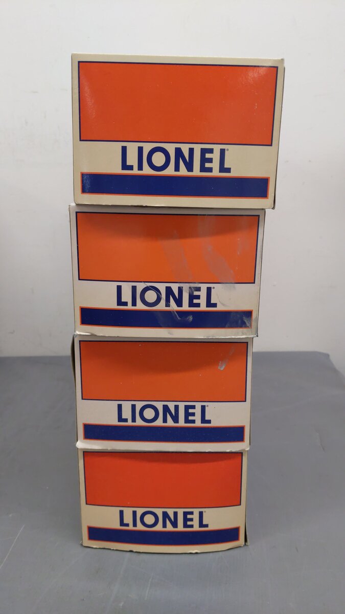 Lionel 6-19166 O Northern Pacific Aluminum Full Vista Dome 4-Car Passenger Set EX/Box