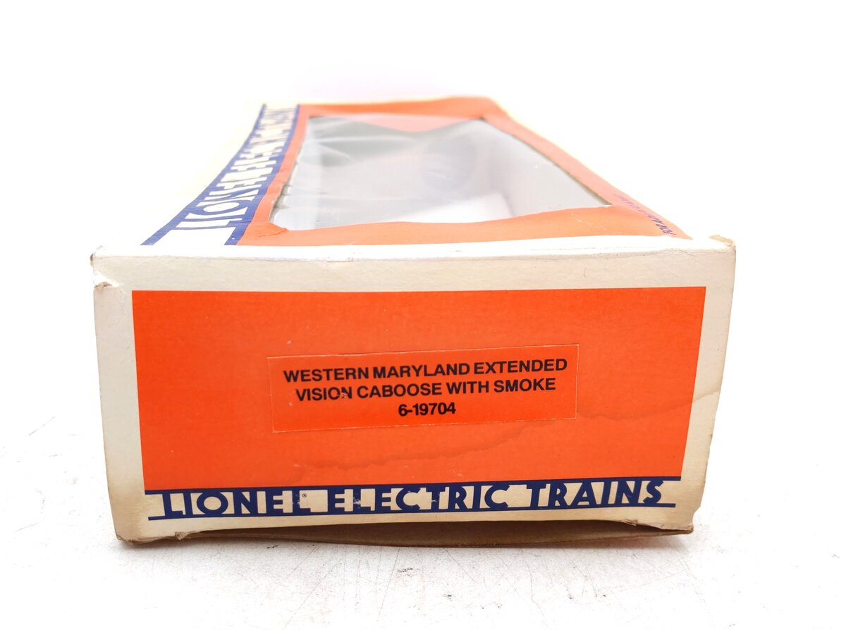 Lionel 6-19704 O Gauge Western Maryland Extended Vision Caboose w/Smoke EX/Box