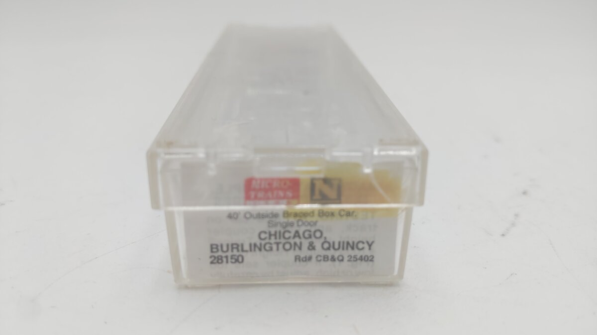Micro-Trains 02800150 N CB&Q 40' Outside Braced Single Door Box Ca #25402 EX/Box