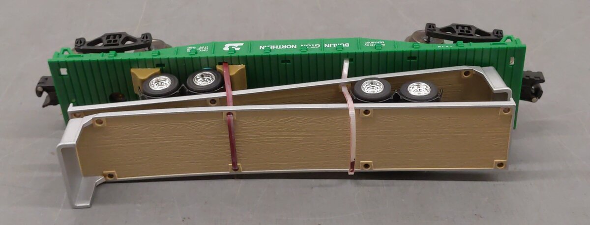Menards 279-0771 Burlington Northern Flat Car with 2 Flatbed Trailers LN/Box