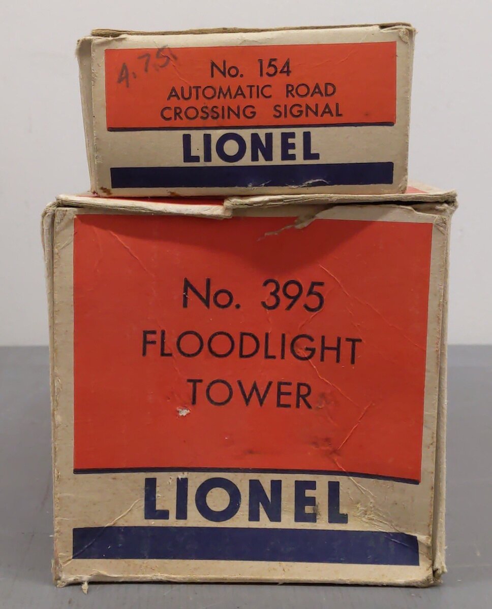 Lionel Vintage O Operating Building and Accessories #395/154/125/445/356 VG
