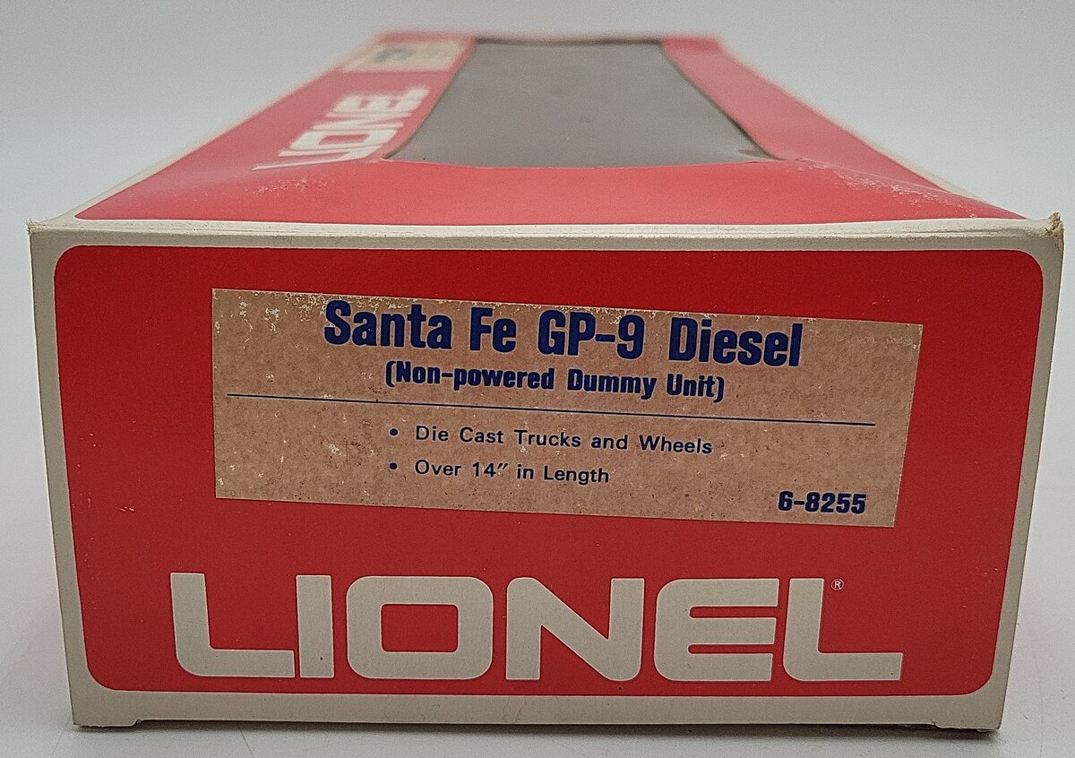 Lionel 6-8255 O Gauge Santa Fe GP-9 Dummy Diesel Locomotive EX/Box