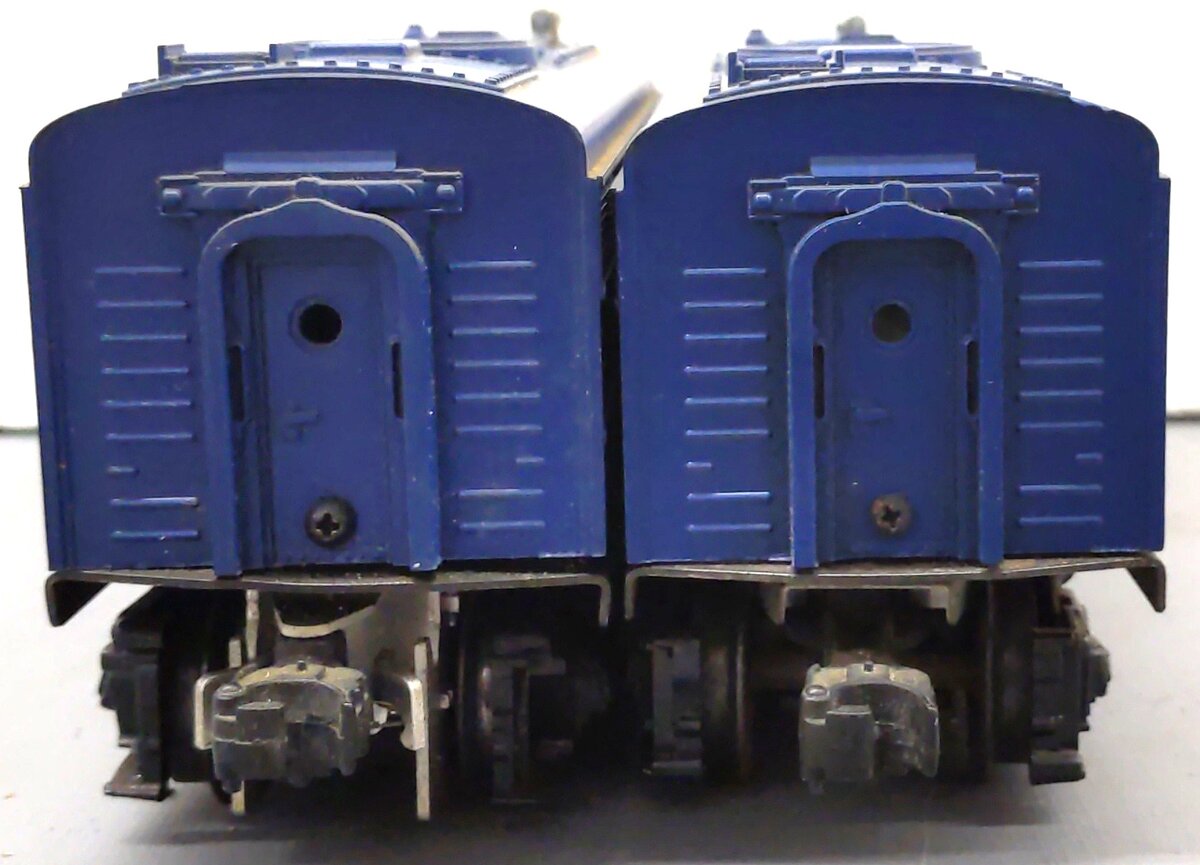 Lionel 225 Vintage O Chesapeake & Ohio AA Diesel Locomotive Set VG