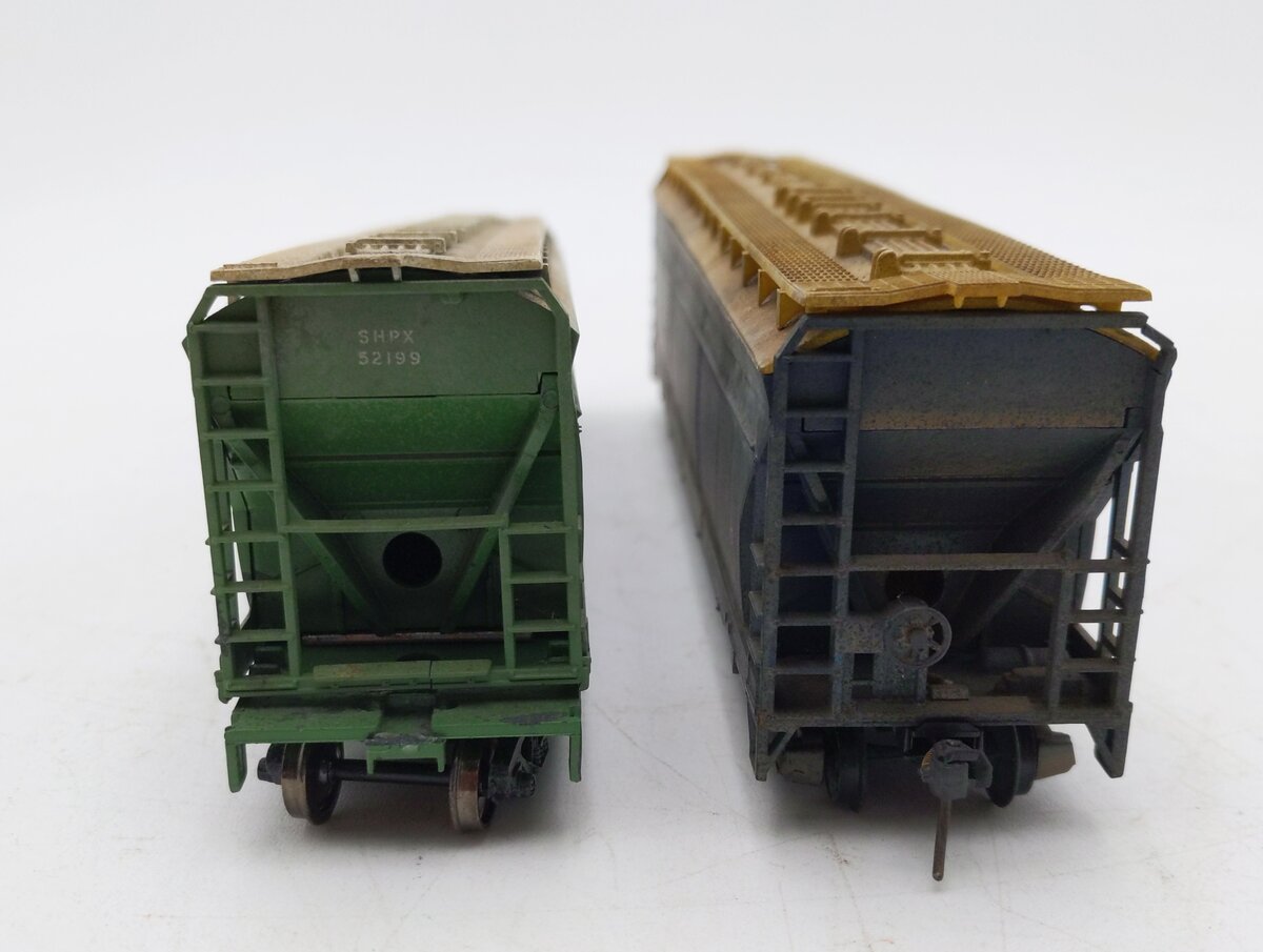 Generic HO Scale SHPX & ACFX Covered 4 Bay Hoppers #52199 #62004 Weathered