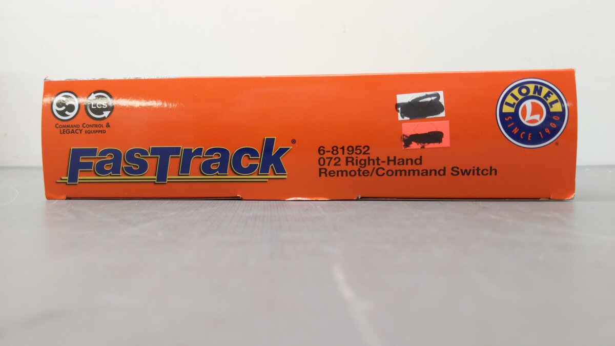 Lionel 6-81952 O-72 Right Hand Fastrack Remote/Command Switch Turnout EX/Box