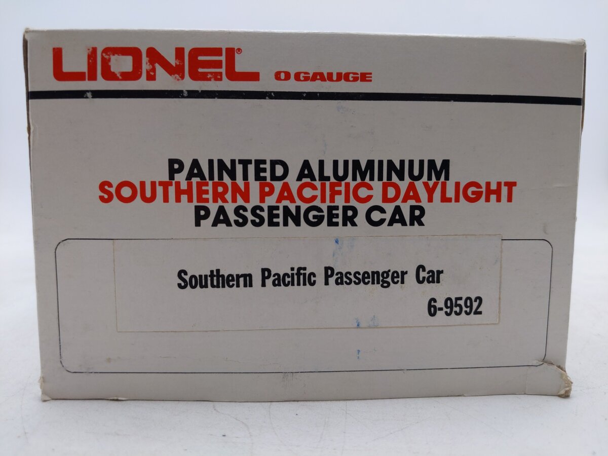 Lionel 6-9592 O Gauge Southern Pacific Daylight Aluminum Passenger Car EX/Box