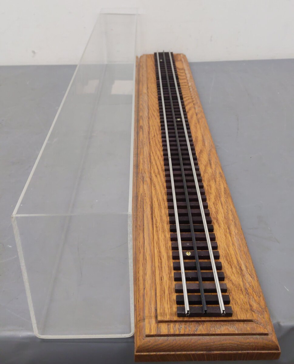 O Gauge Display Case EX