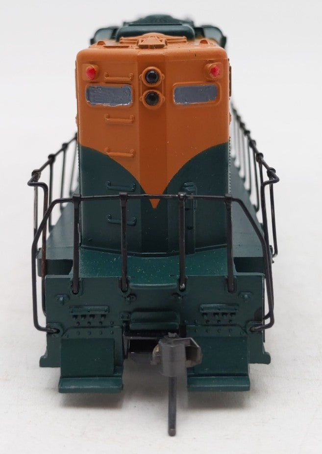 Athearn 3157 HO Scale Great Northern GP-9 Diesel Locomotive #707 LN