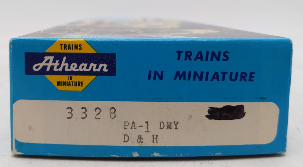 Athearn 3328 Delaware & Hudson PA-1 Dummy Diesel Locomotive #19 EX/Box