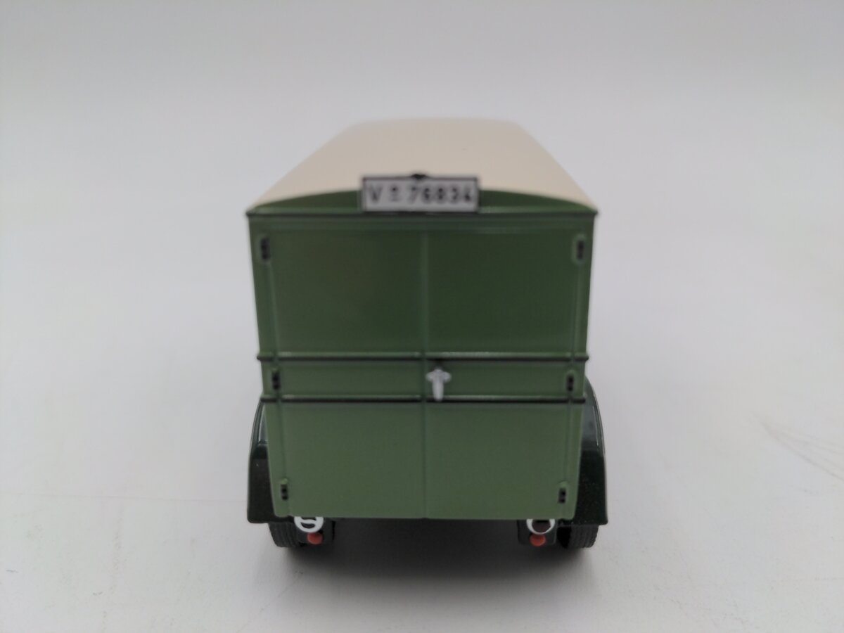 Premium ClassiXXs 25 1/43 Phanomen Granit Green VG