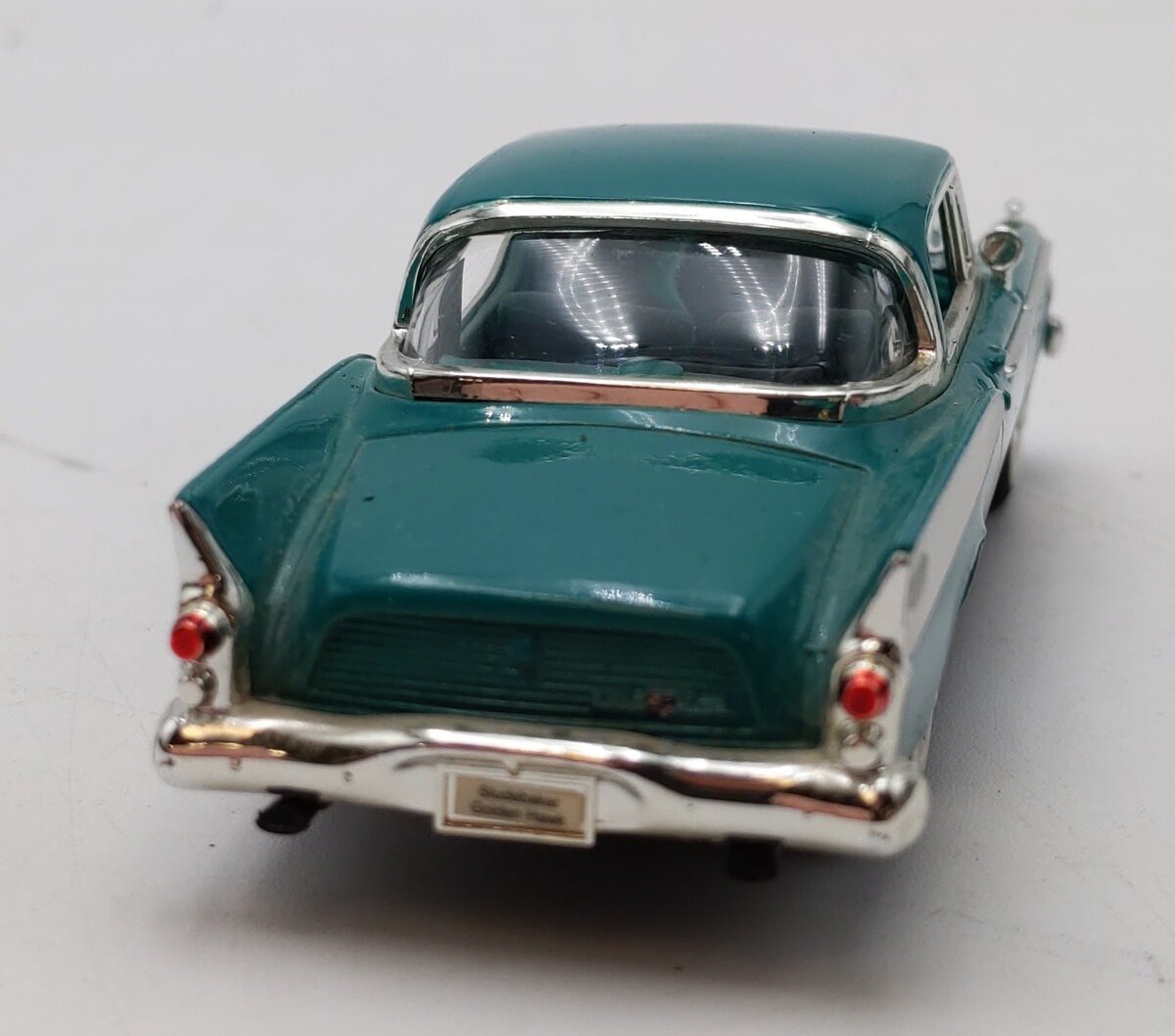 Road Signature 1:43 Scale NO.94254 1958 Studebaker Golden Hawk LN/Box