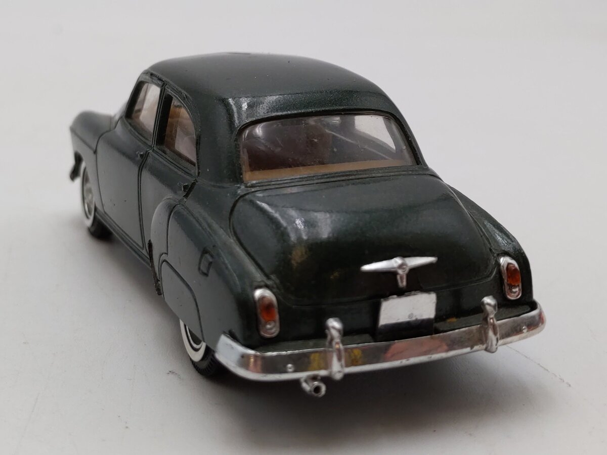 Solido 1:43 Scale 1950 Chevrolet Sedan (Green) LN/Box