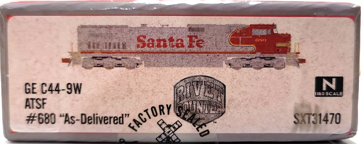 Scale Trains SXT31470 N Santa Fe GE C44-9W Diesel Locomotive #680 LN/Box