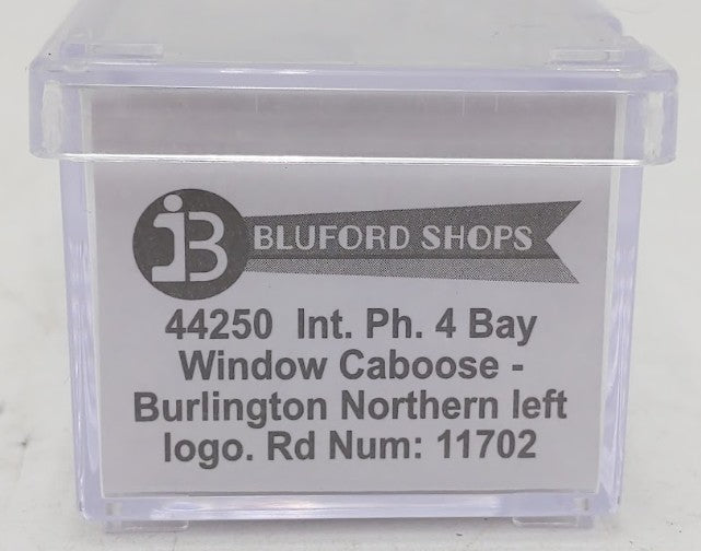 Bluford Shops 44250 N BN Phase 4 International Car Bay Window Caboose #11702 EX/Box