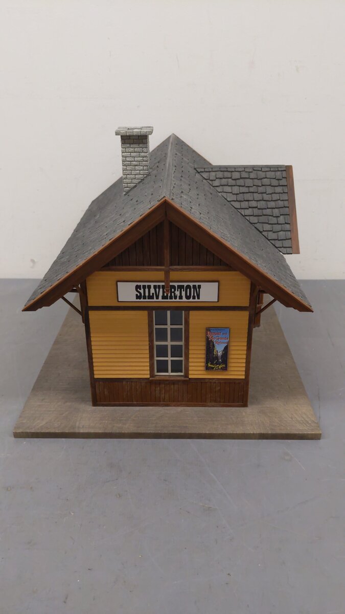 Pola 907 Silverton Railroad Station- Assembled EX