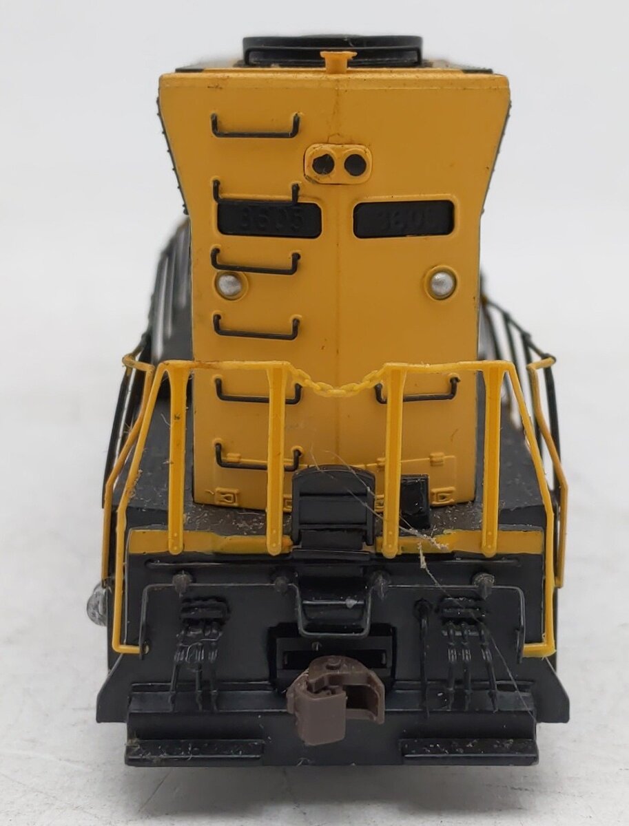 Bachmann 11615 HO Northern Pacific SD45 Diesel Locomotive #3605 EX