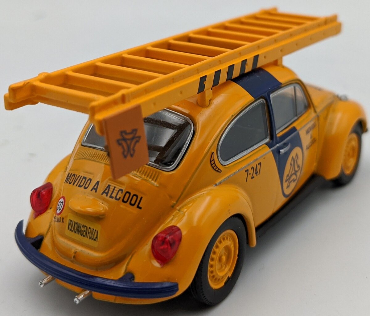PCT Collectibles 1:43 Volkswagen Fusca 1977 Telesp Telephone K8 LN