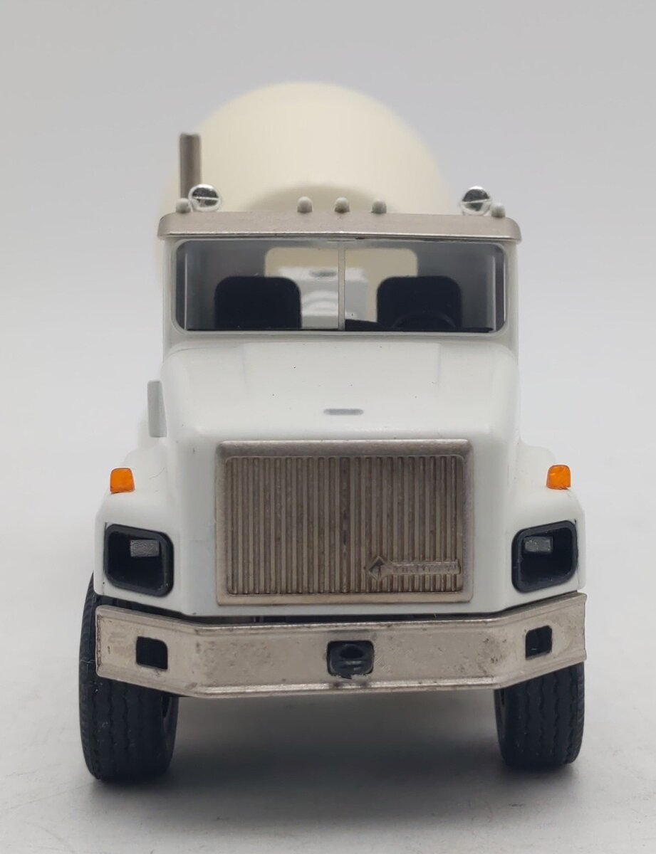 Conrad 1:50 Die-Cast White International 5600 Cement Mixer EX