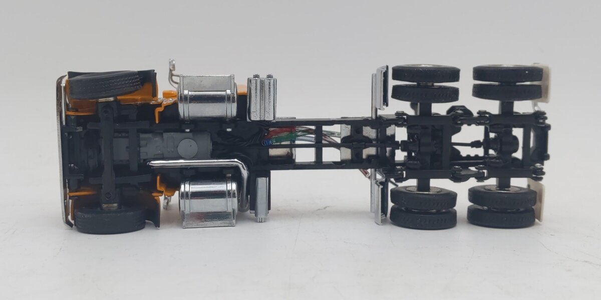 Sword Models 1:50 Scale Die-Cast Kokosing Peterbilt Semi-Truck LN