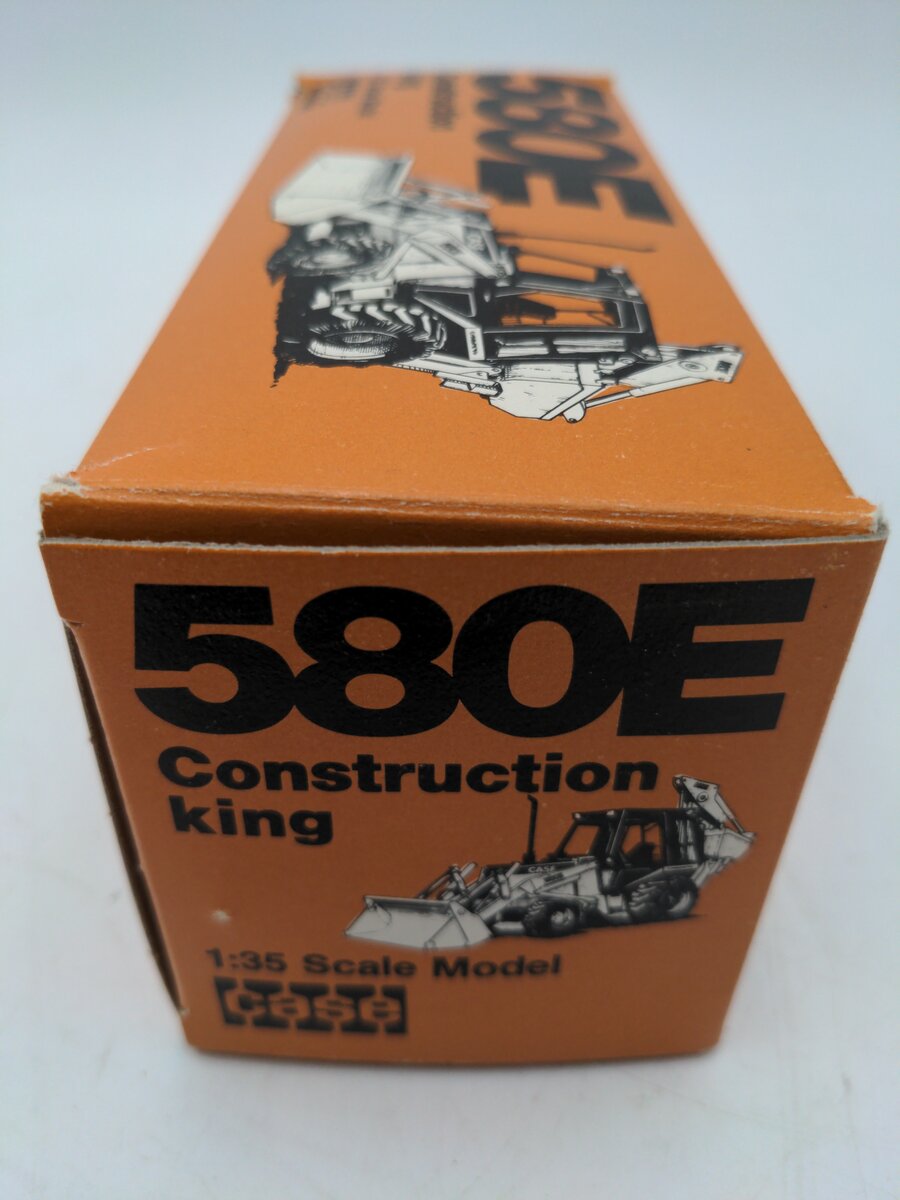 Conrad 2933 1:35 Scale Diecast Case 580E Backhoe Loader VG/Box