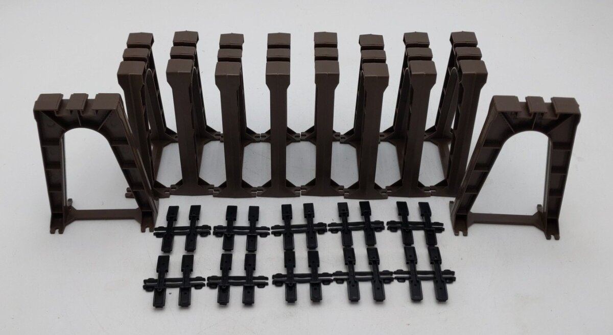Lionel 6-12755 O Gauge Elevated Trestle Set (Set of 10) LN/Box