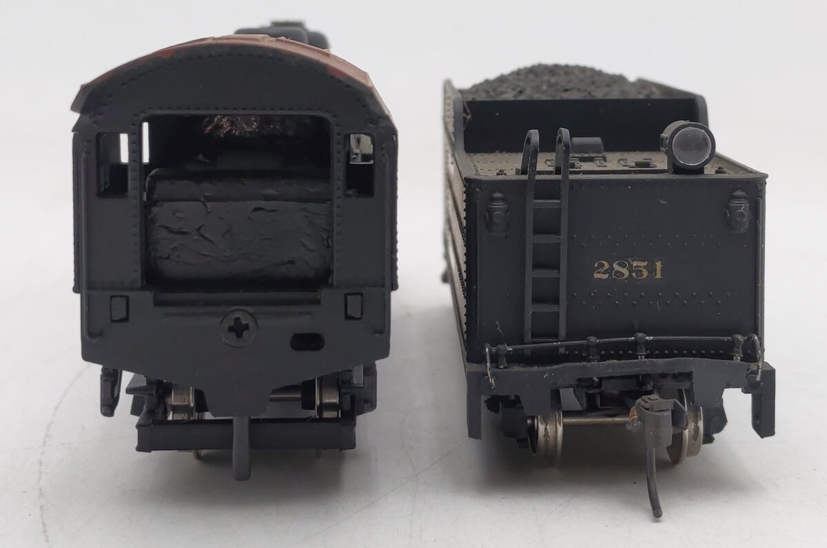Mehano HO Scale Custom CB&Q Steam Locomotive And Tender #2851 EX