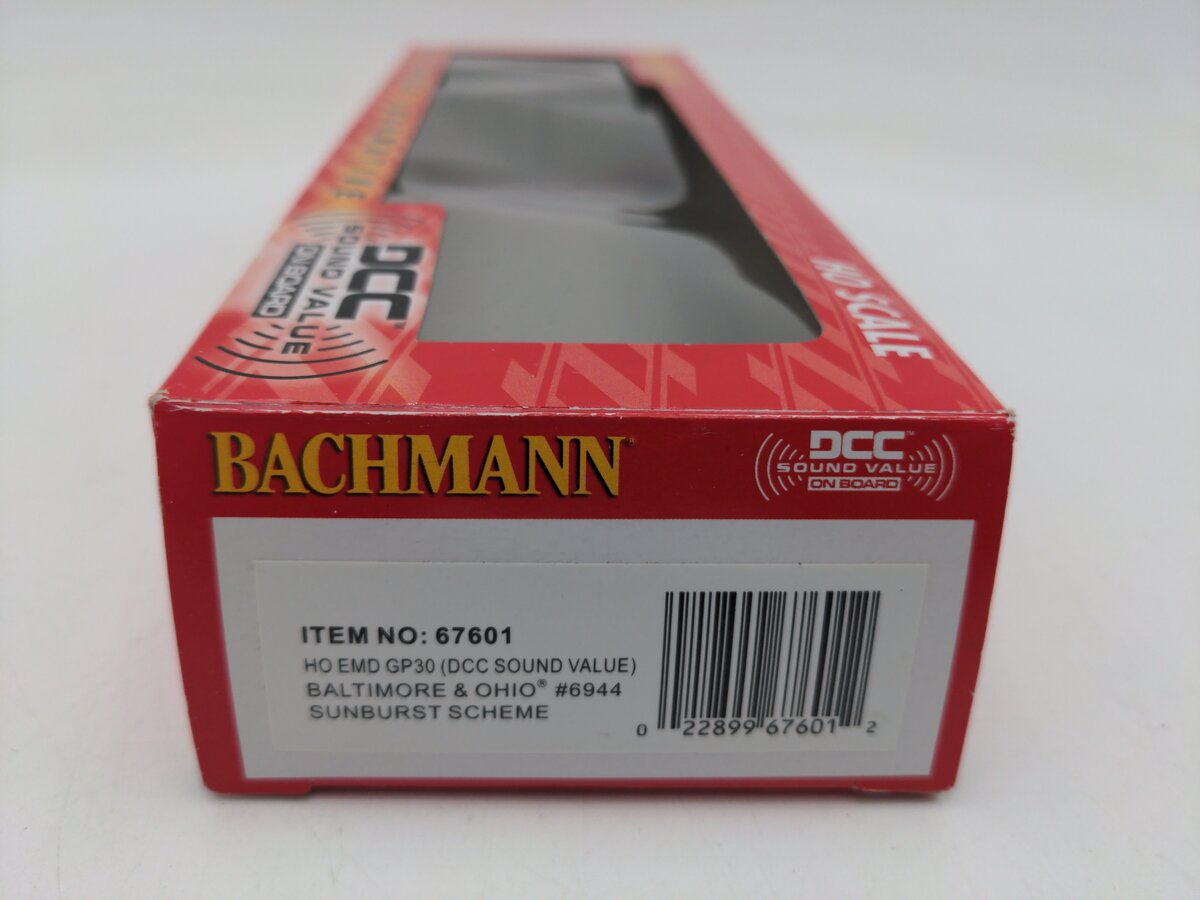 Bachmann 67601 HO Baltimore & Ohio EMD GP30 Diesel Loco #6944 w/ Sound & DCC LN/Box