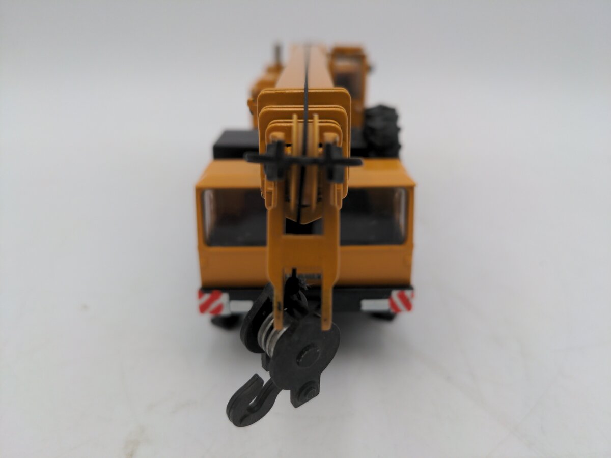 Conrad 2079 1:50 Scale Liebherr LTM 1060 Mobile Truck Crane VG/Box