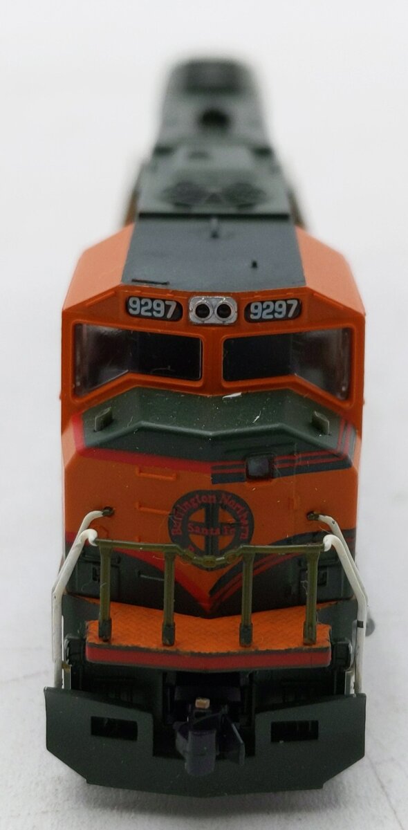 Atlas 49254 N Scale BNSF SD-60M Diesel Locomotive #9297 EX