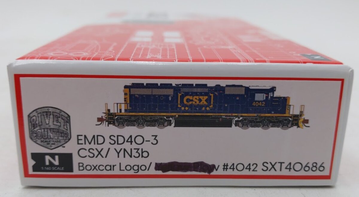 Scale Trains SXT40686 N Scale CSX EMD SD40-3 Diesel Locomotive #4042 with DCC EX/Box