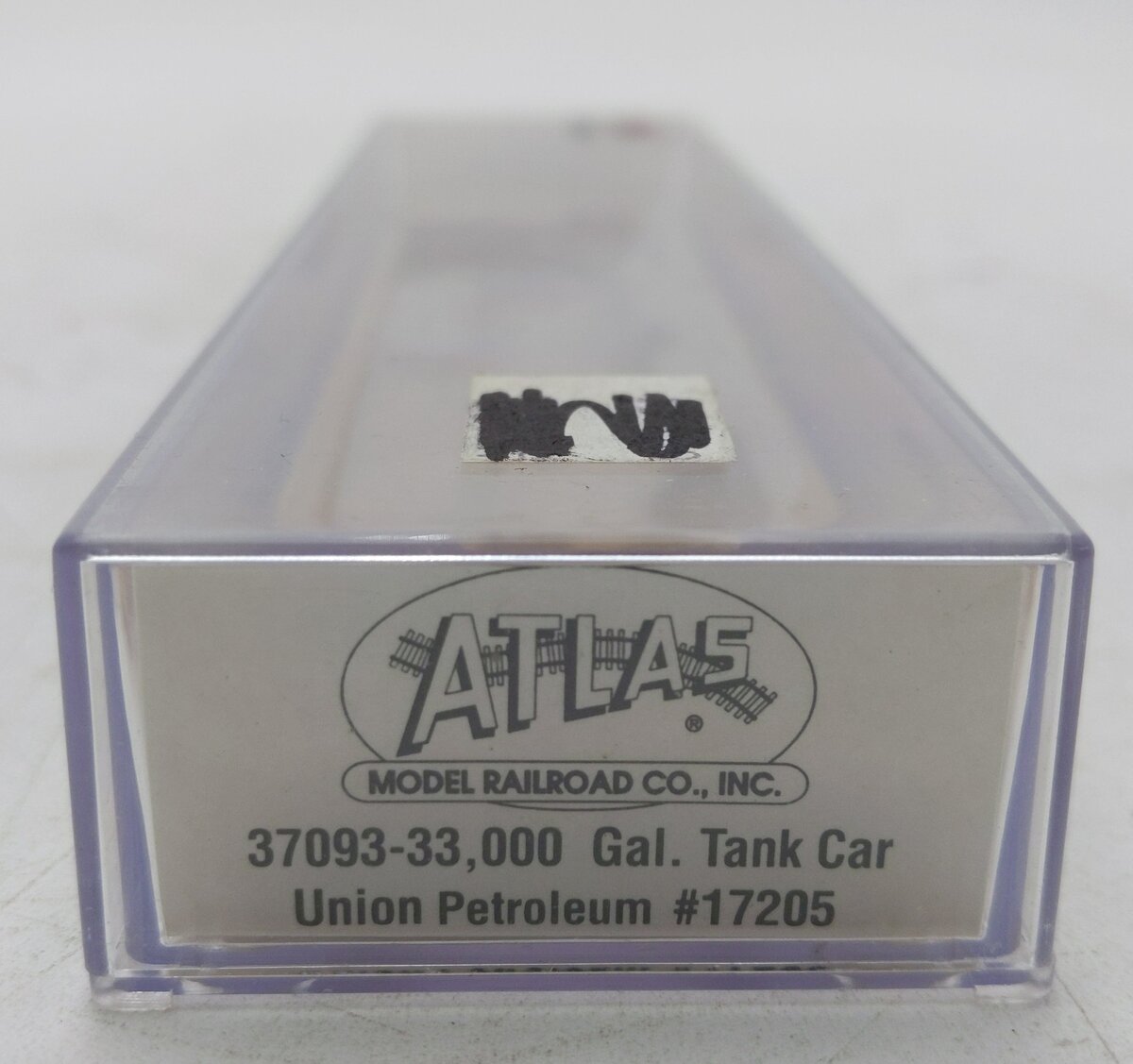 Atlas 37093 N Scale United Petroleum 30,000 Gal Tank Car #17205 EX/Box