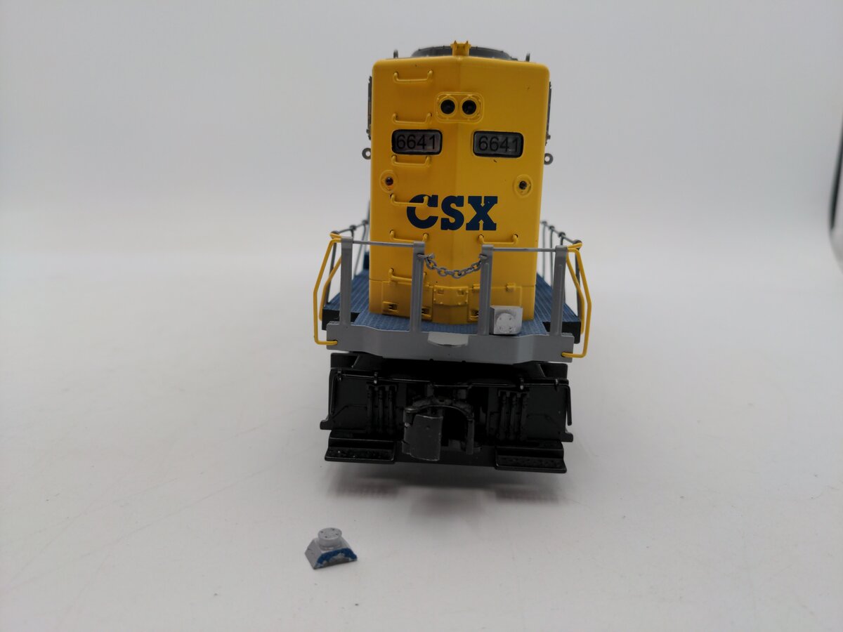 MTH 20-2423-3 CSX GP-40 Non Powered Diesel Engine #6641 EX