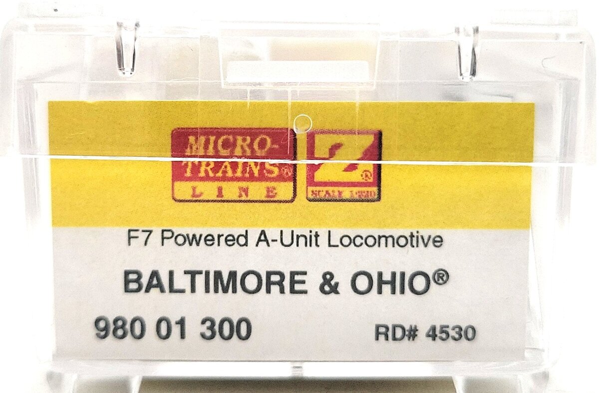 MicroTrains 98001300 Z Scale B&O EMD F7A Powered A-Unit Diesel Locomotive #4530