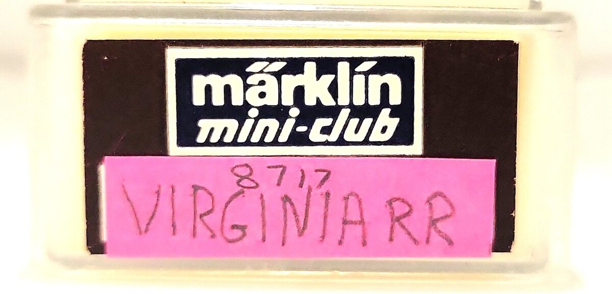 Marklin 8717 Z Scale Custom Commuter Passenger Car/Box