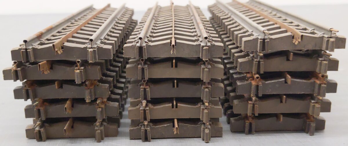 Lionel 32 Vintage Super "O" Straight Track Section (15)