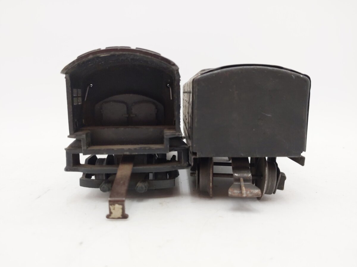 Lionel 1664 Vintage O 2-4-2 Diecast Steam Locomotive W2666T Tender VG