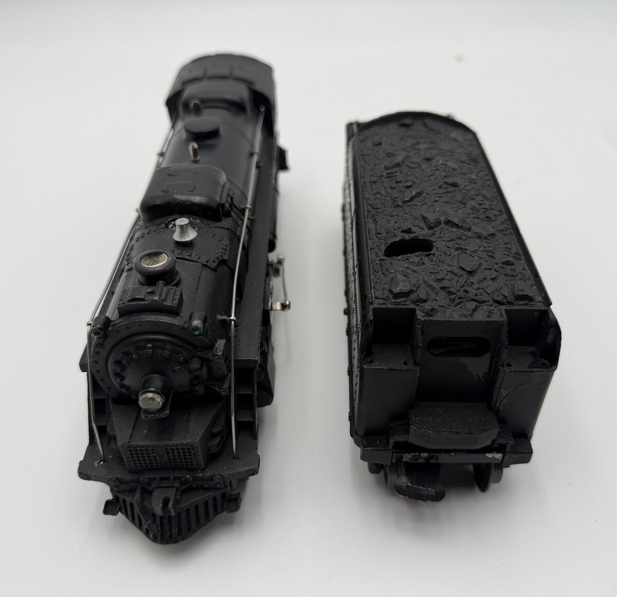 Lionel 2026 Vintage O 2-6-4 Diecast Steam Locomotive With 2466W Tender VG