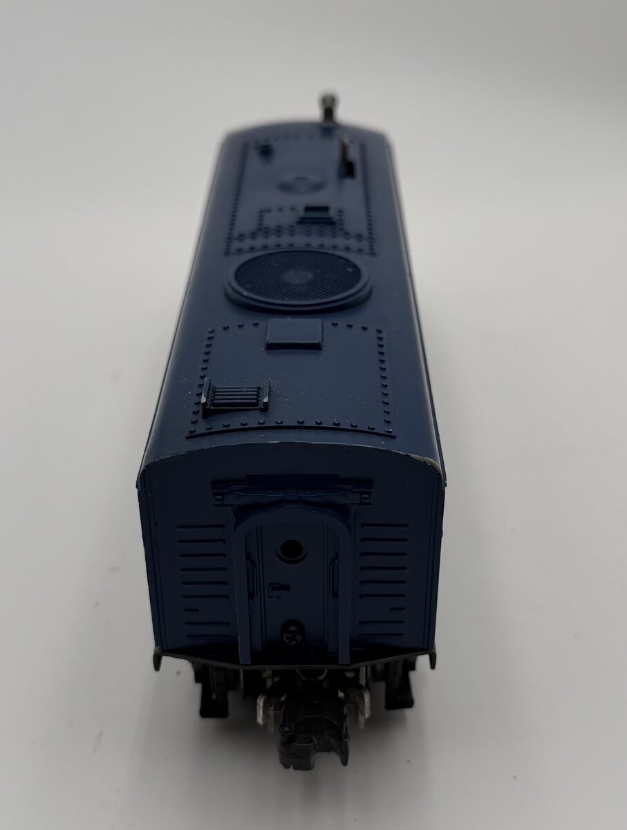 Lionel 225 Vintage O Chesapeake & Ohio A Unit Powered Diesel Locomotive VG