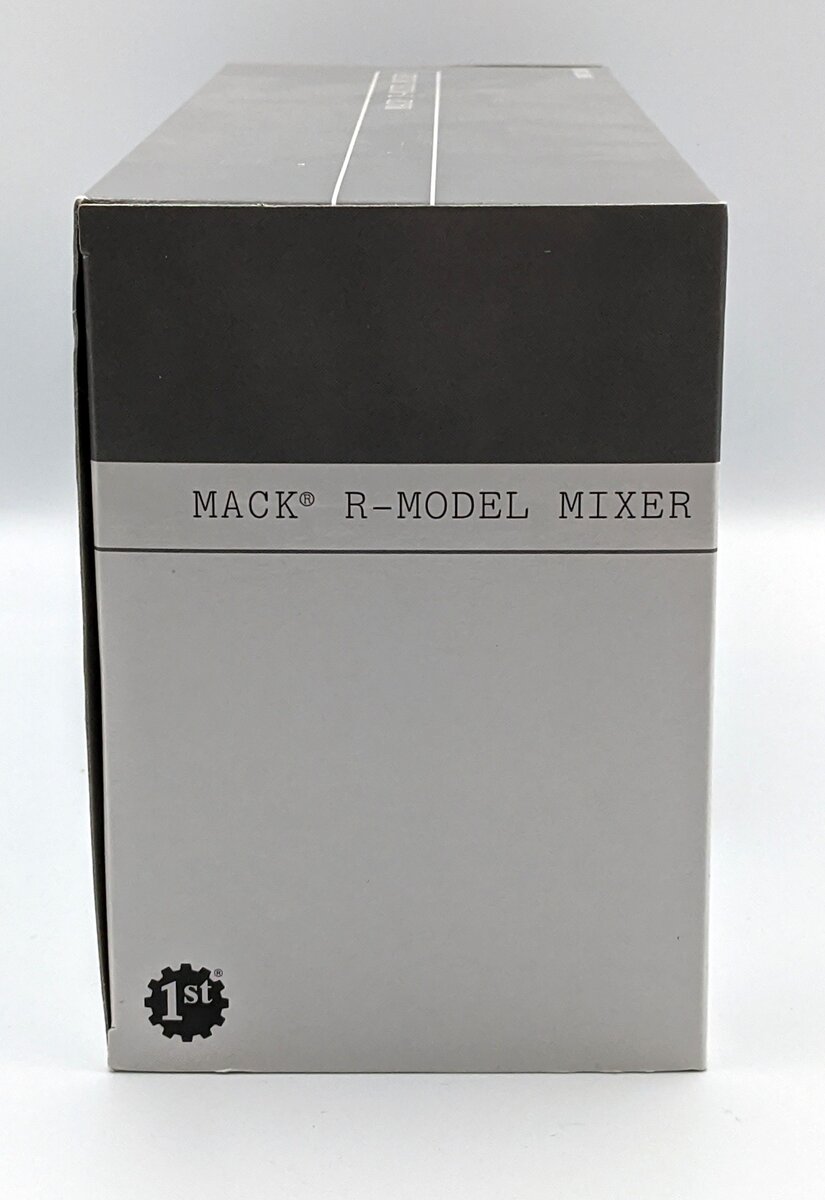 First Gear 19-2290 1:34 R-Model Palumbo Mack Cement Mixer LN/Box