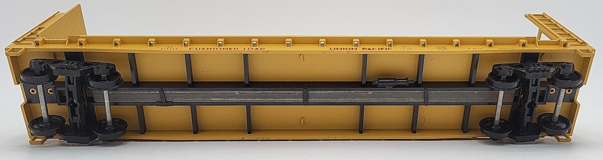 Weaver U2709 O Gauge Union Pacific Bulkhead Flatcar 2-Rail EX