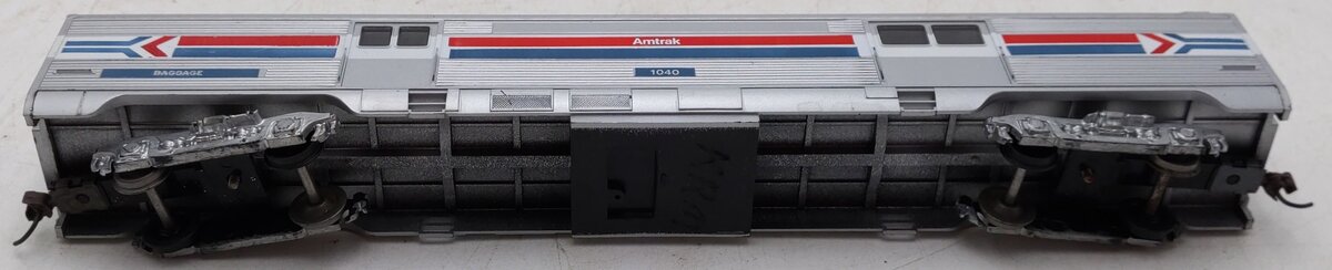 Athearn 1789 HO Scale Amtrak Streamlined Baggage Passenger Car #1040