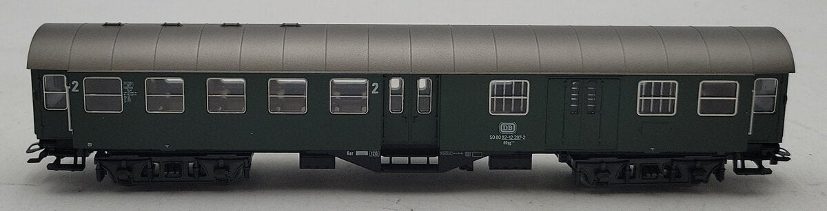 Marklin 41330 HO German Federal Railroad DB Type BD4yge 2nd Class Coach LN