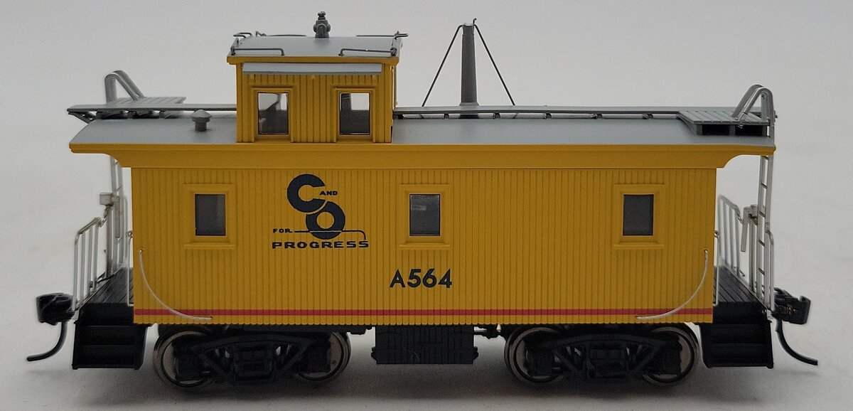 Walthers 920-103460 HO Chesapeake & Ohio DM&IR Class G2 Wood Caboose #A564 EX