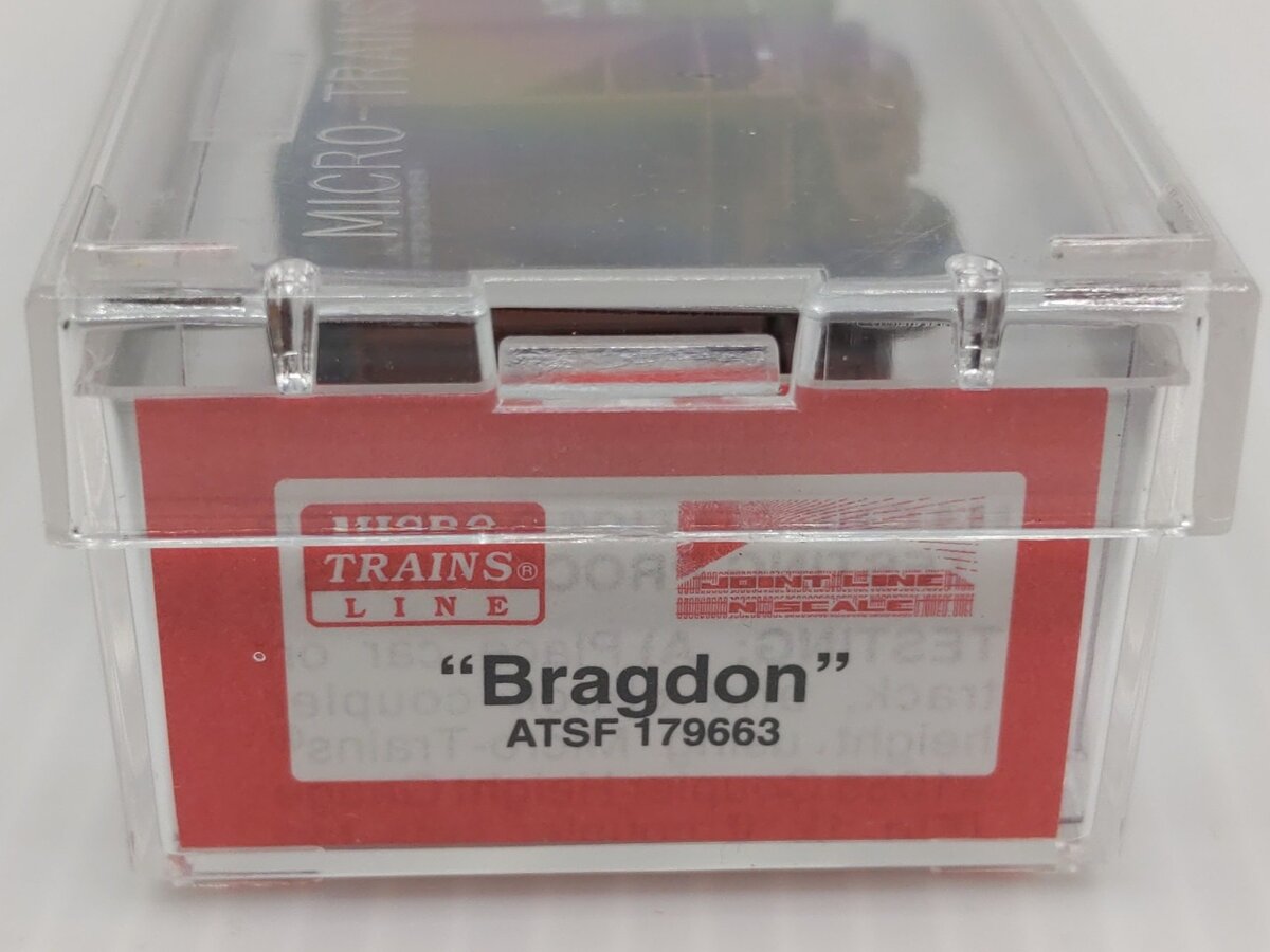 Micro-Trains N Scale Special Run ATSF "Bragdon" 3-Bay Hopper w/Load #179366 LN/Box